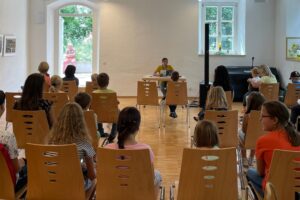 Impression Autorenlesung für Kinder, Kulturmarkt und Medienzentrum Wartenberg, Wittelsbacher Saal